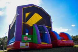 Wacky 5 in 1 bounce house combo